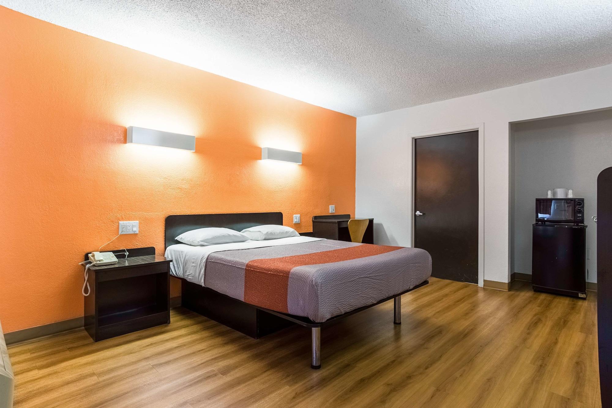 Motel 6-Long Beach, Ca - International City 외부 사진
