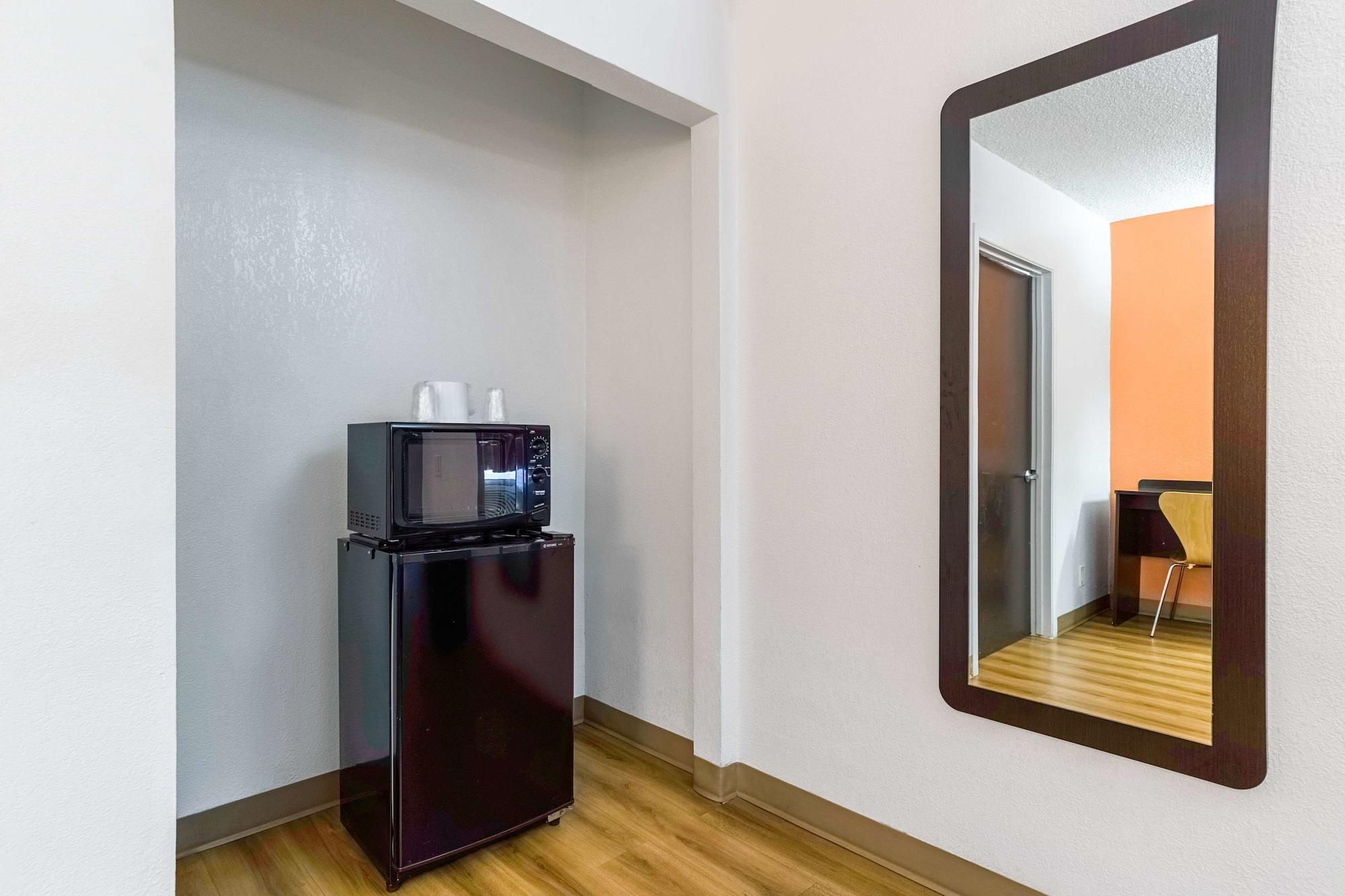Motel 6-Long Beach, Ca - International City 외부 사진