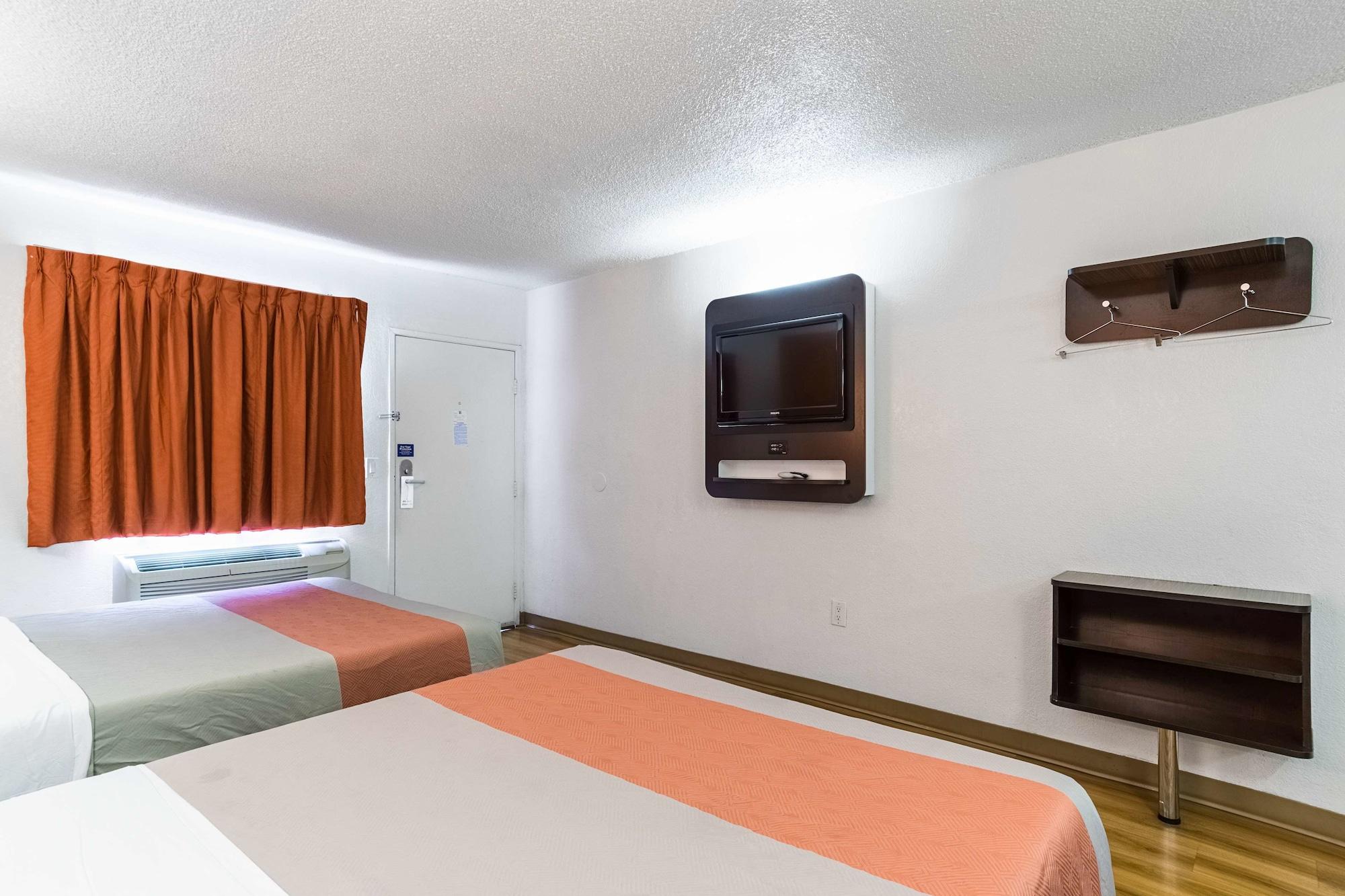 Motel 6-Long Beach, Ca - International City 외부 사진