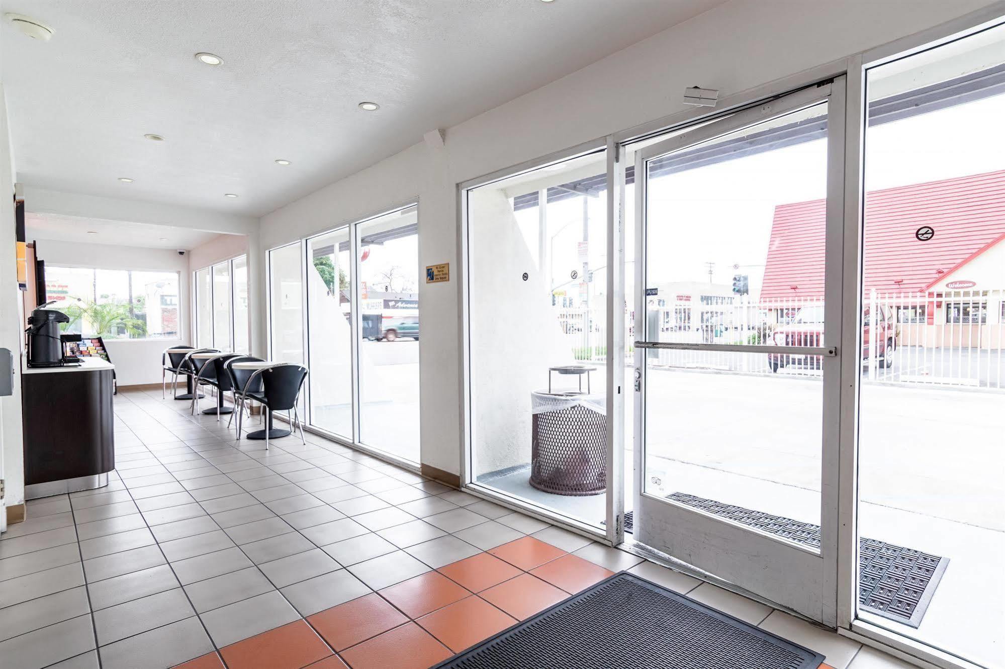 Motel 6-Long Beach, Ca - International City 외부 사진